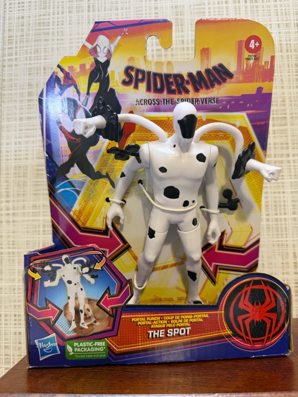 Hasbro Spider-Man The Spot Action Figure - White with Black Spots